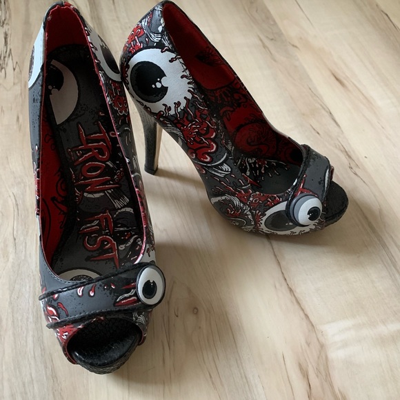 Iron Fist platform heels - Picture 2 of 7